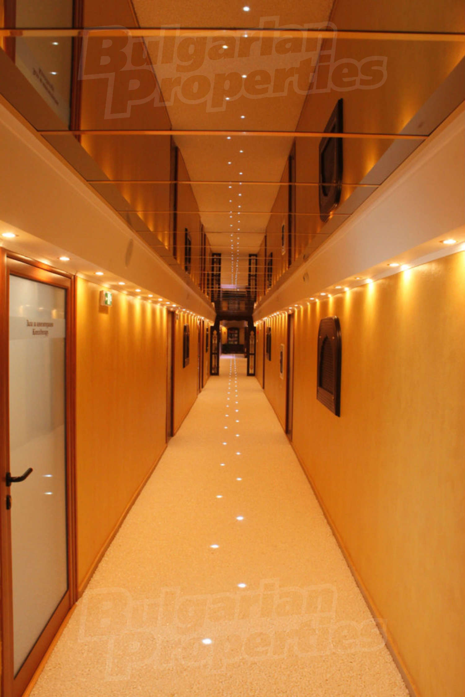 Gallery Picture 35