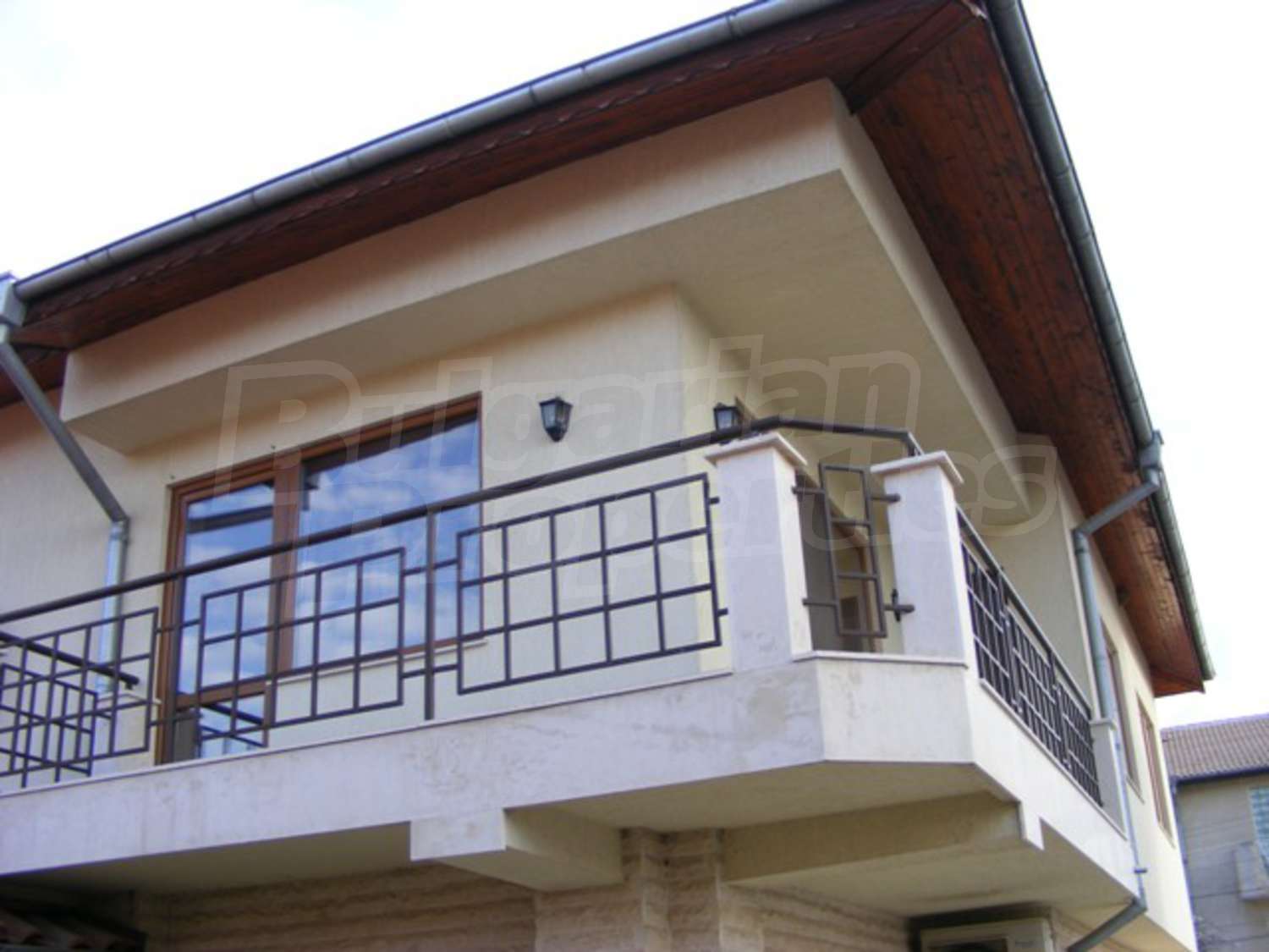 Gallery Picture 2