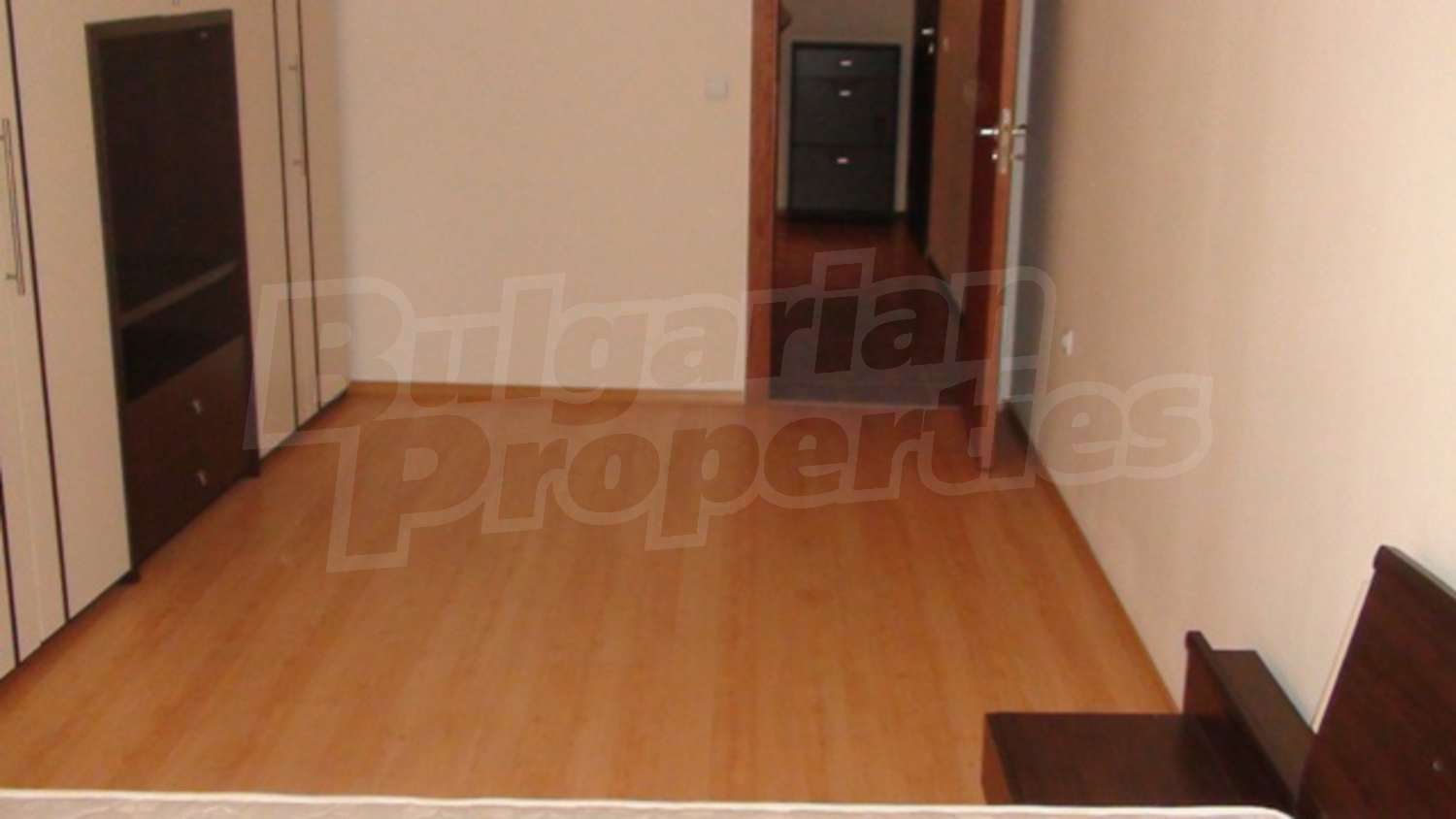 Gallery Picture 16