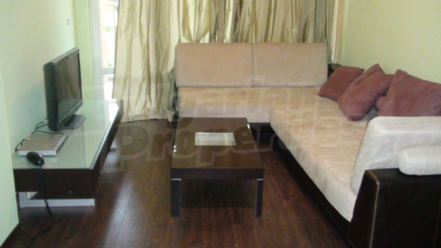 Gallery Picture 8