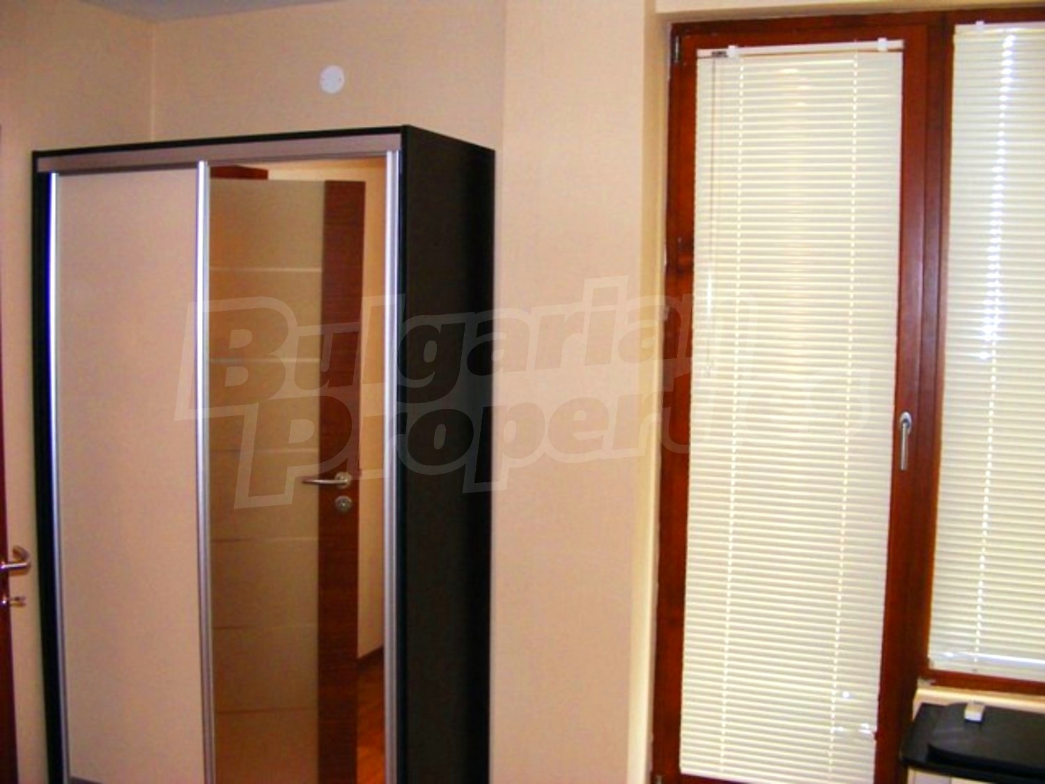 Gallery Picture 13