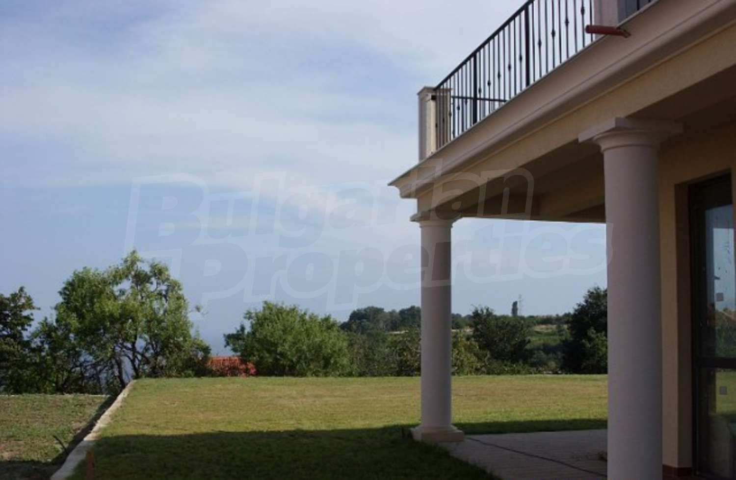 Gallery Picture 8