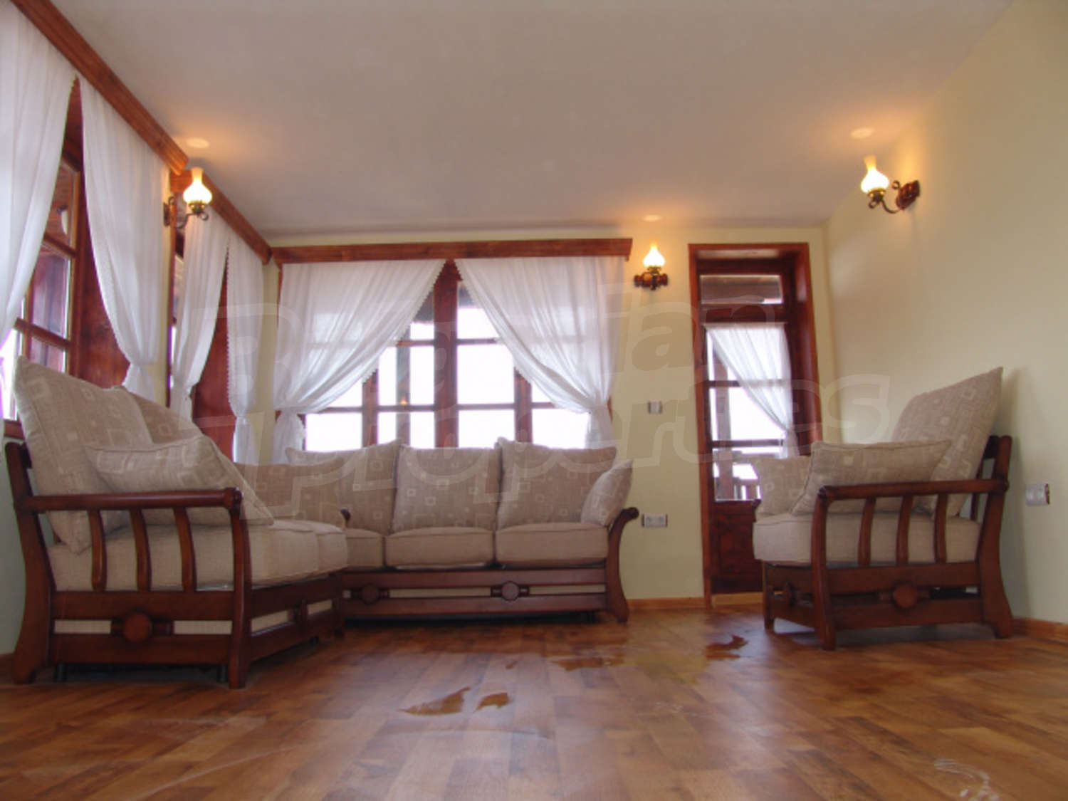 Gallery Picture 16