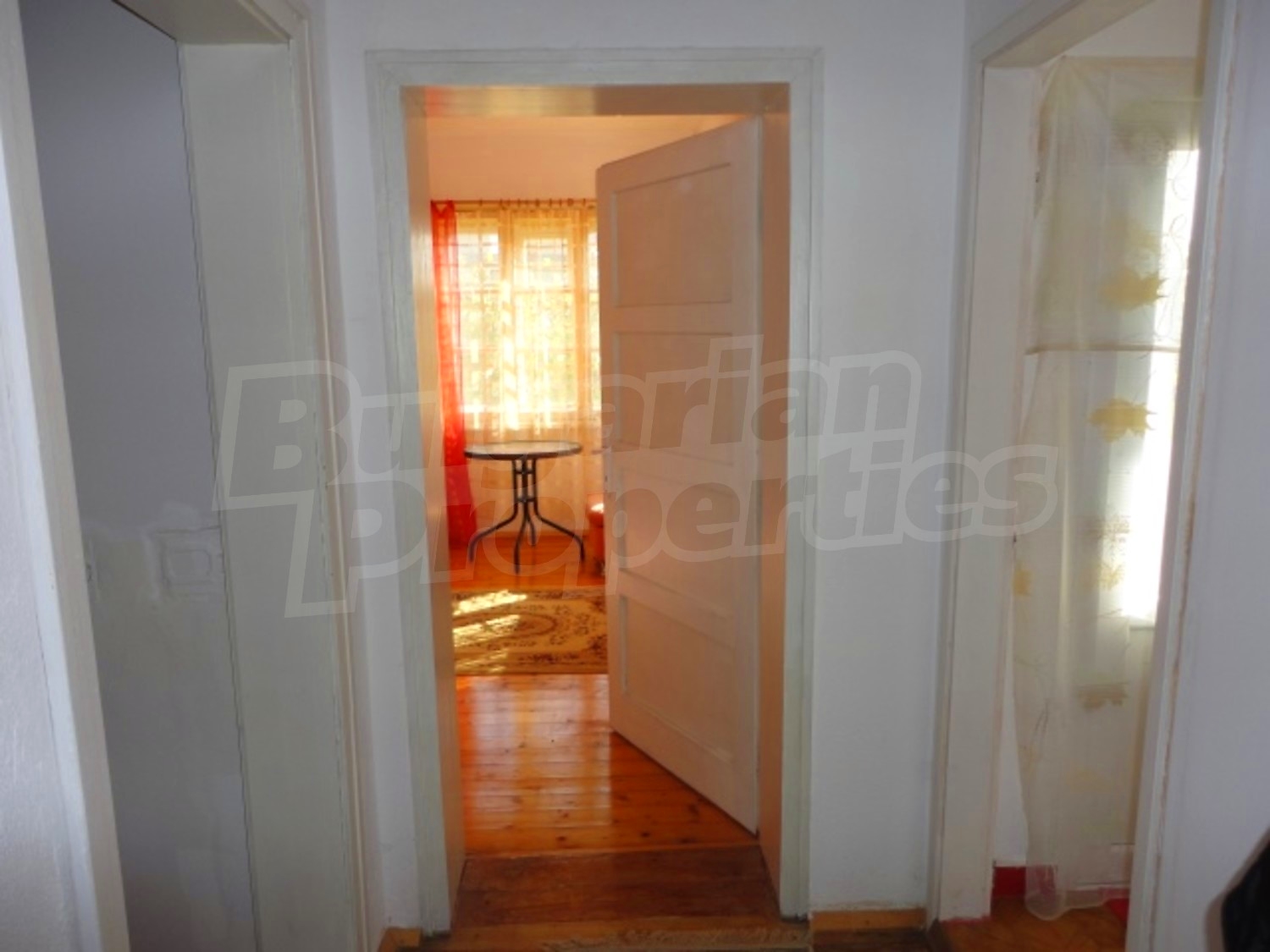 Gallery Picture 32