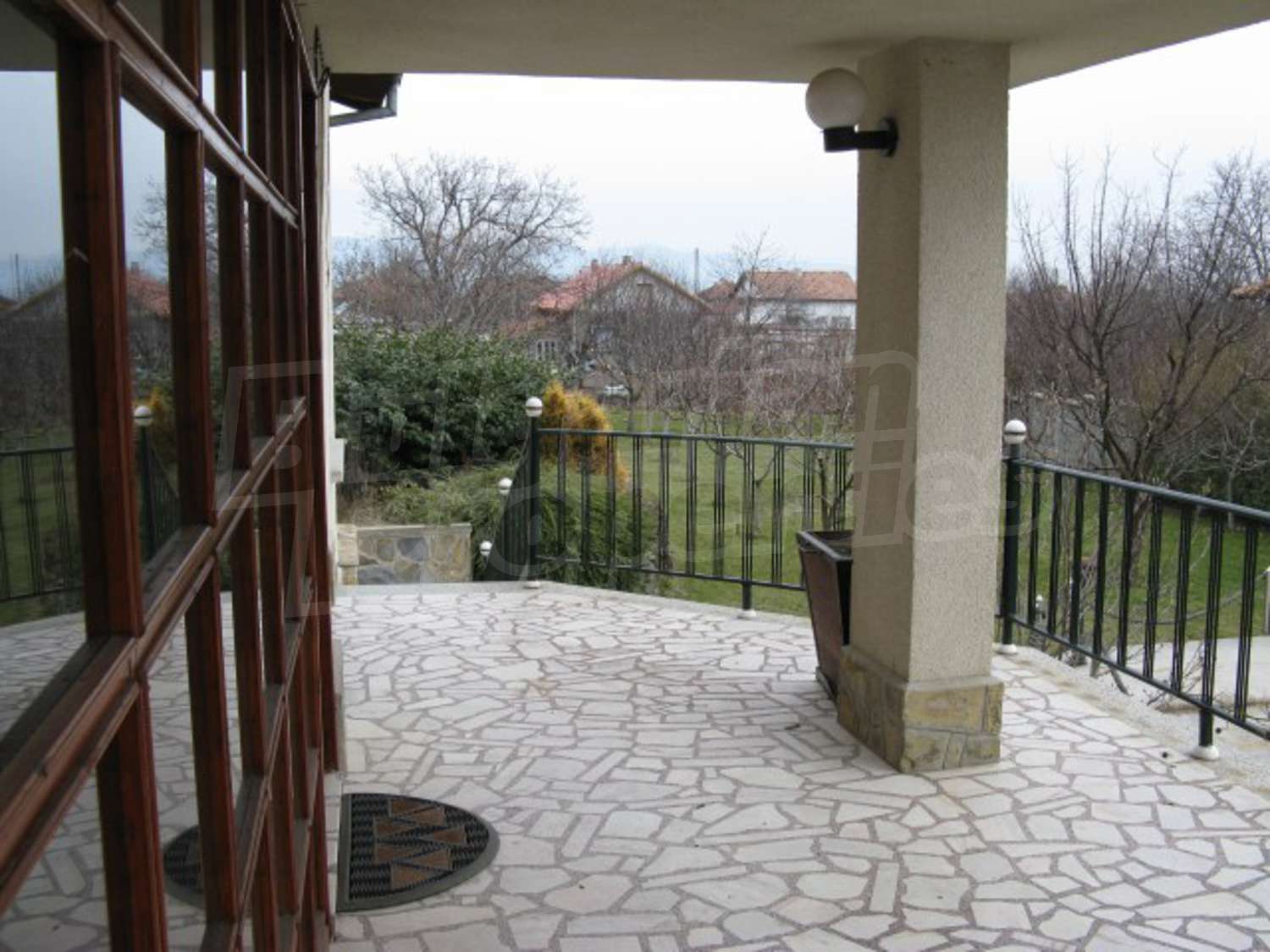 Gallery Picture 15