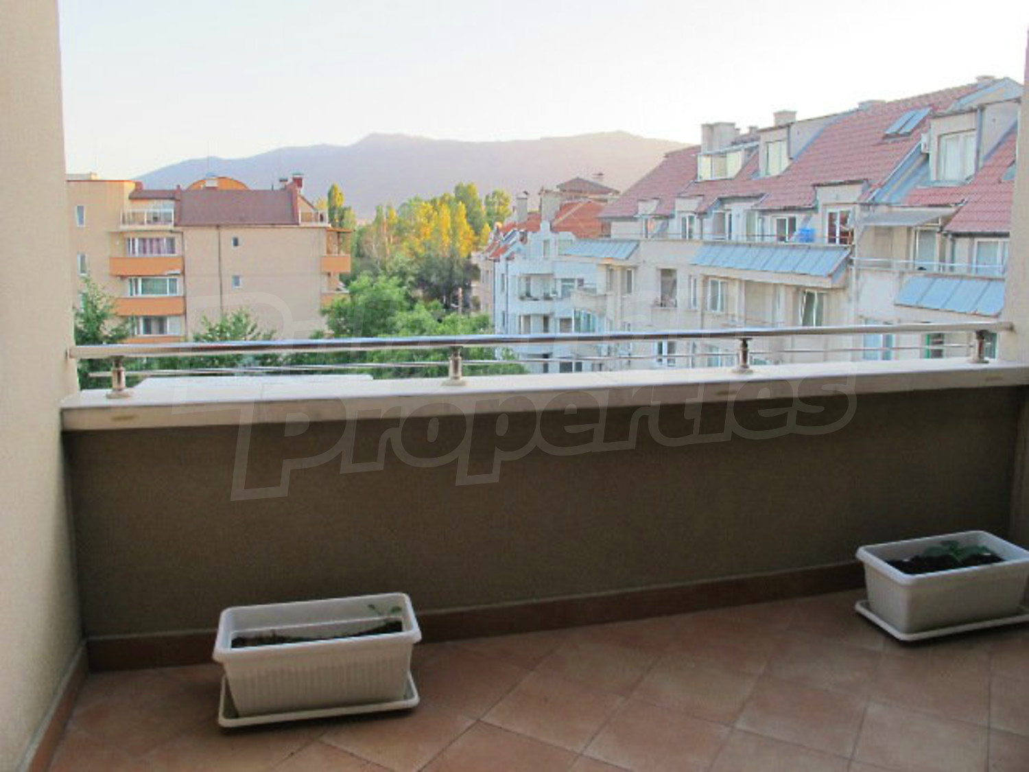 Gallery Picture 15