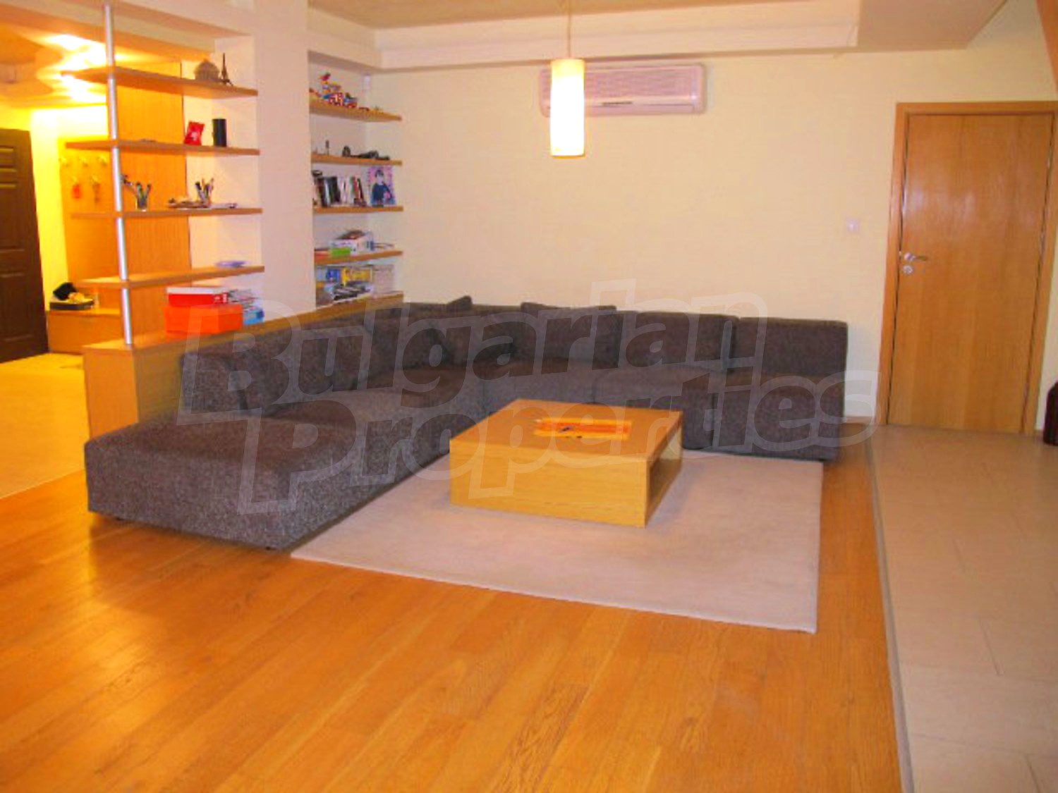 Gallery Picture 9