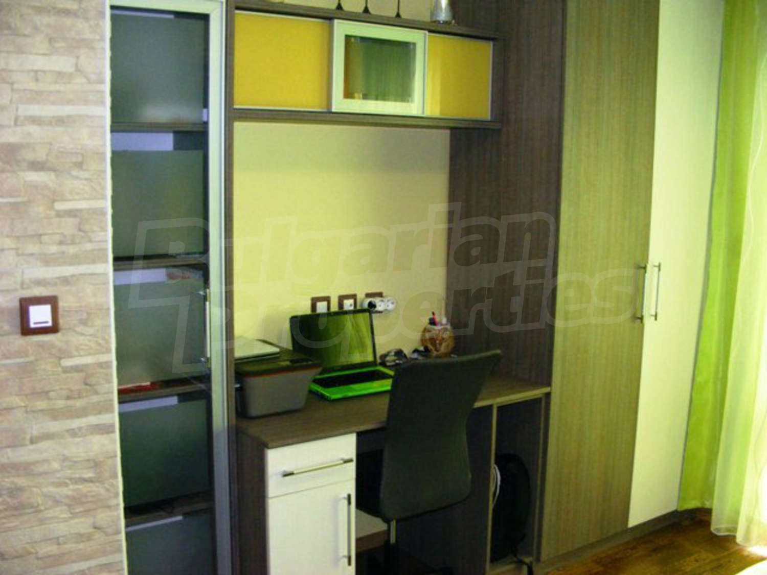 Gallery Picture 20