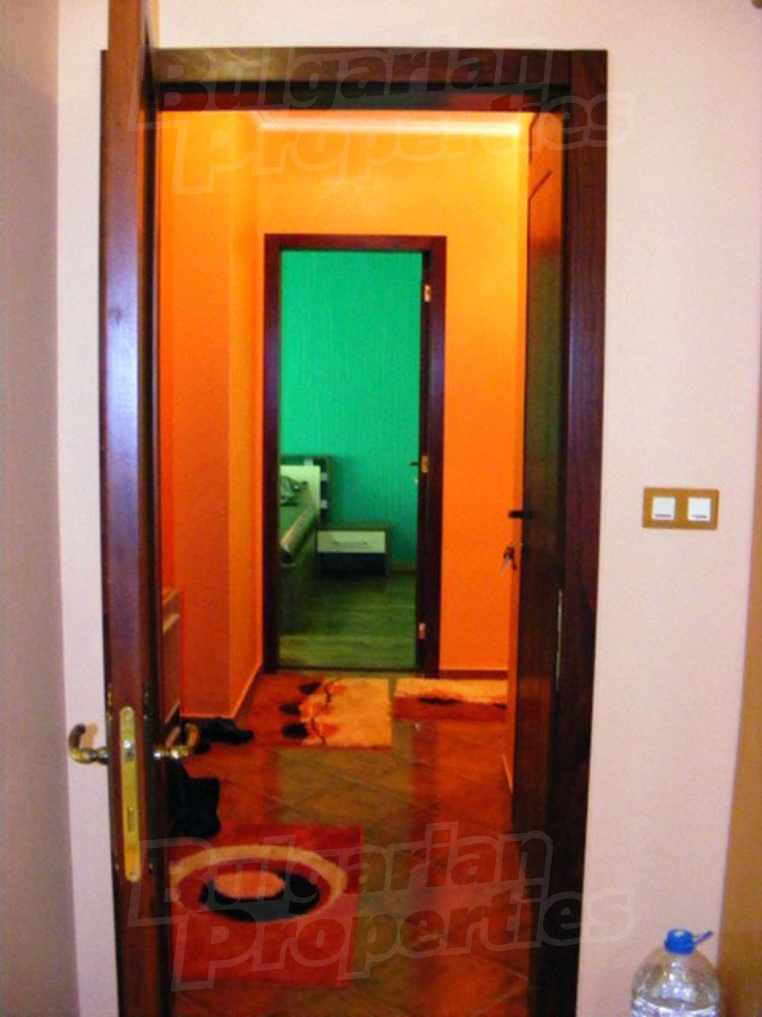 Gallery Picture 3