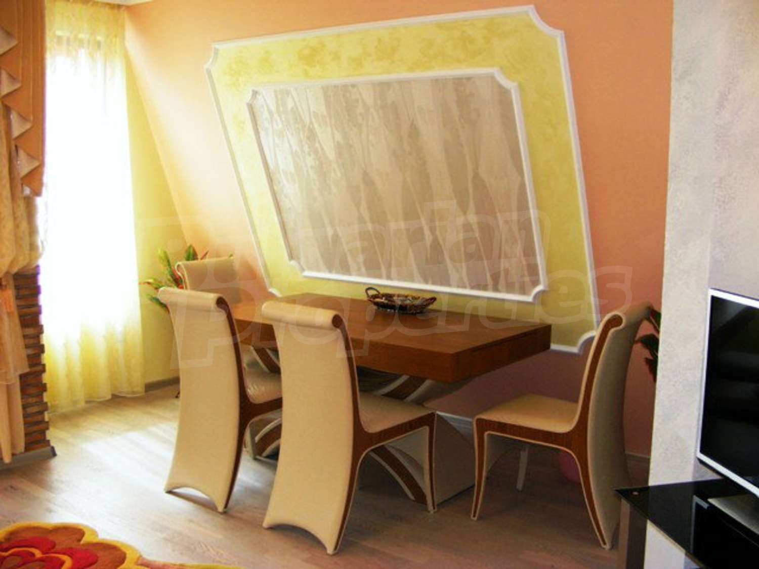 Gallery Picture 8