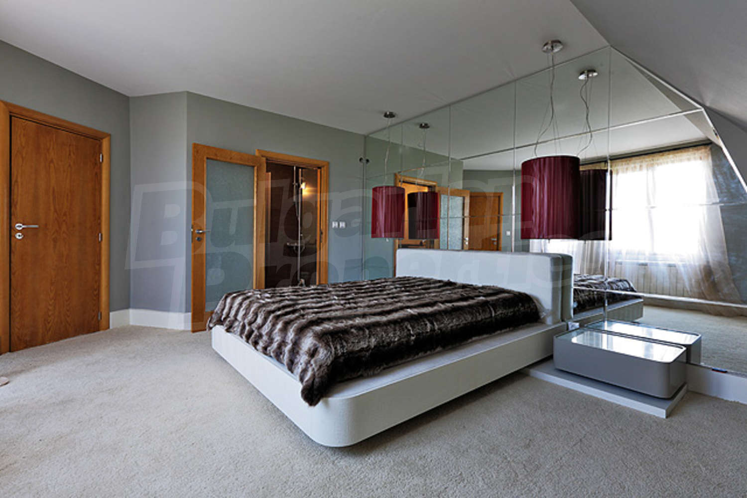 Gallery Picture 9