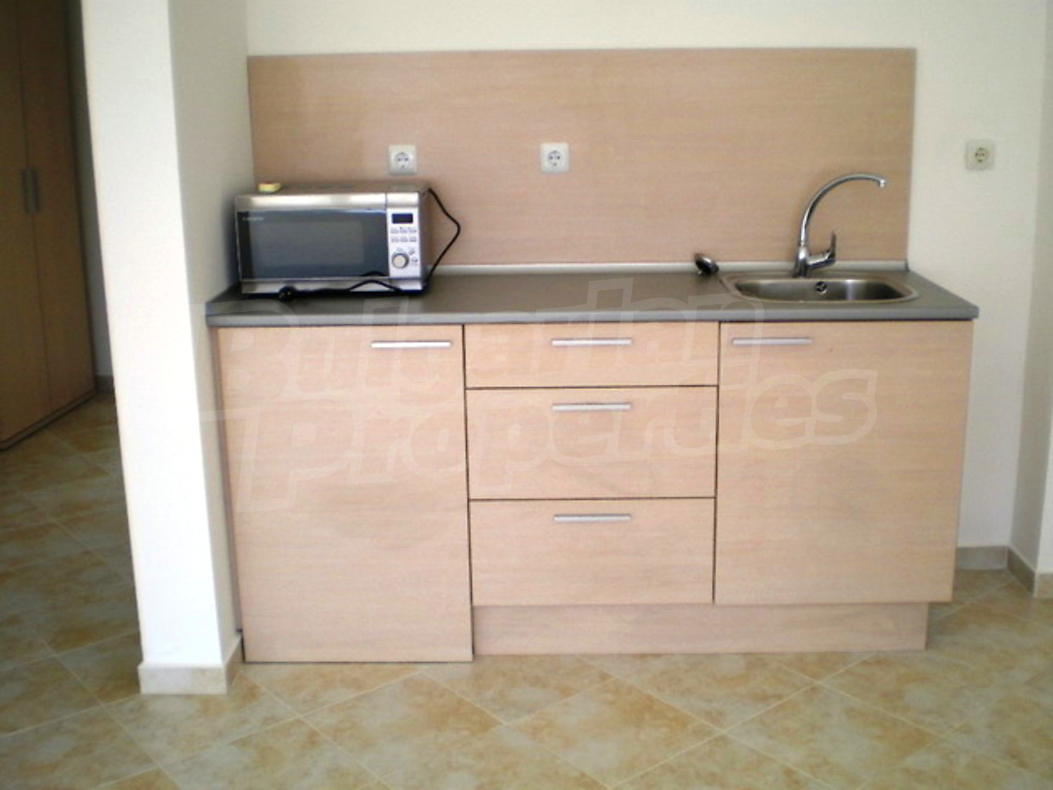 Gallery Picture 12