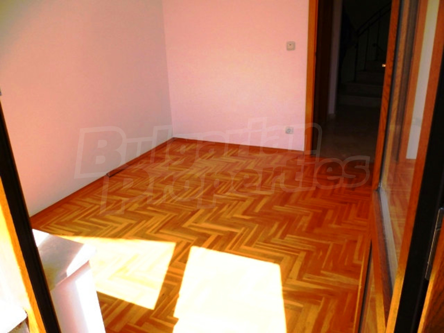 Gallery Picture 11