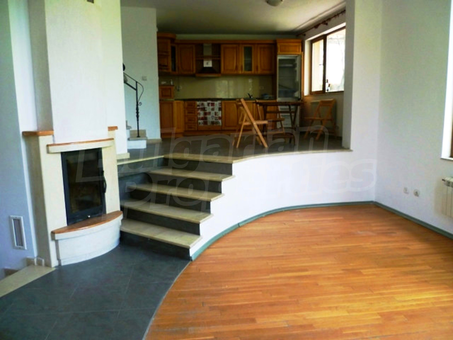 Gallery Picture 4