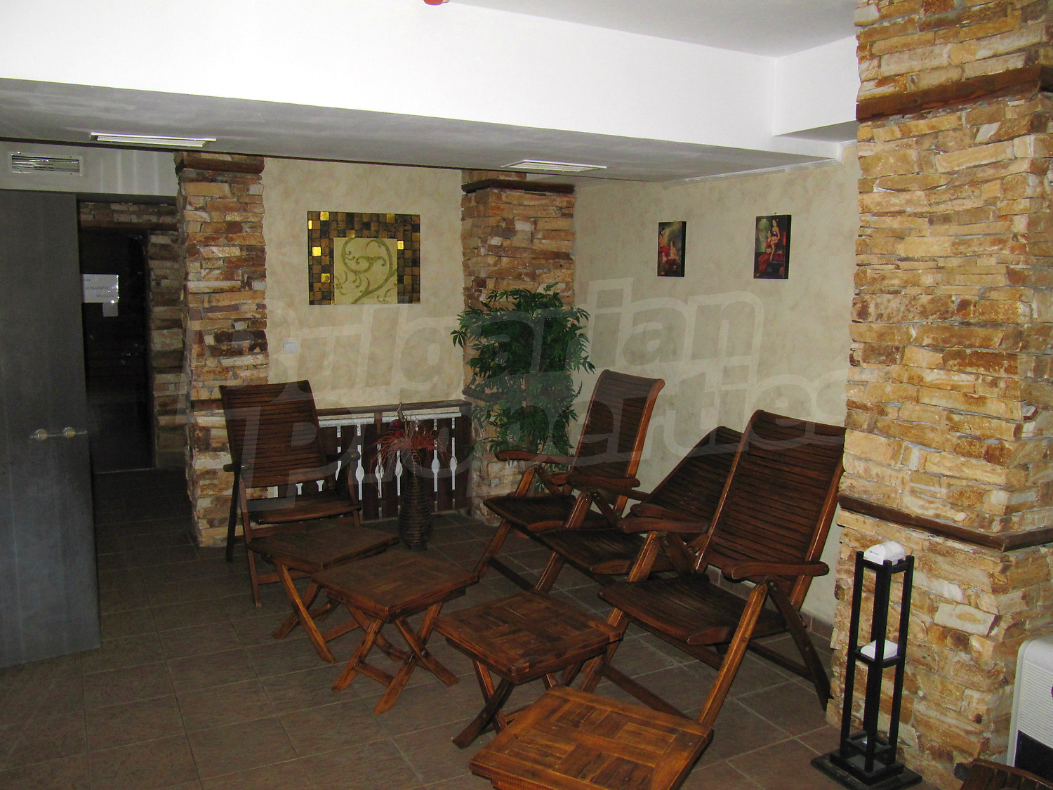 Gallery Picture 16