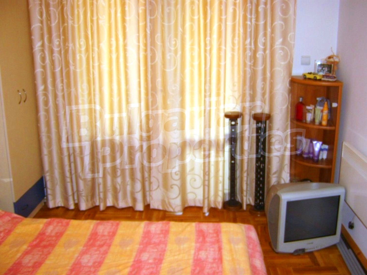 Gallery Picture 12
