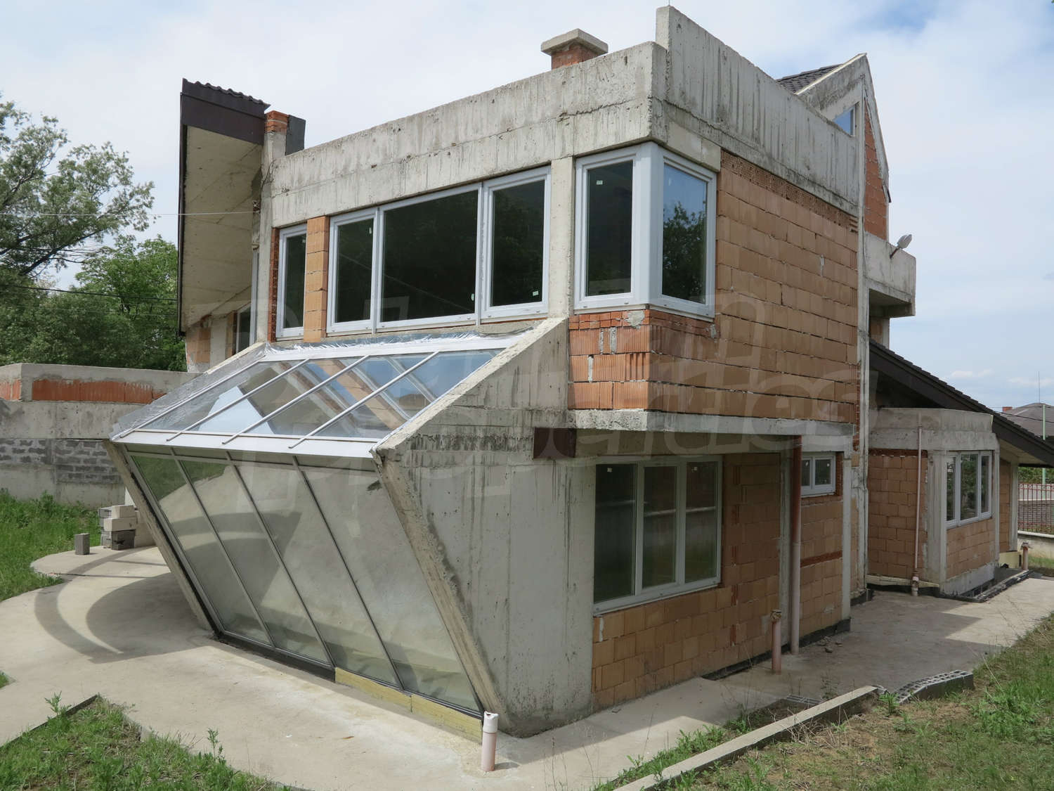 Gallery Picture 4