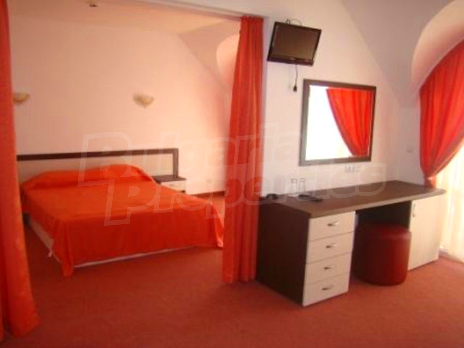 Gallery Picture 16