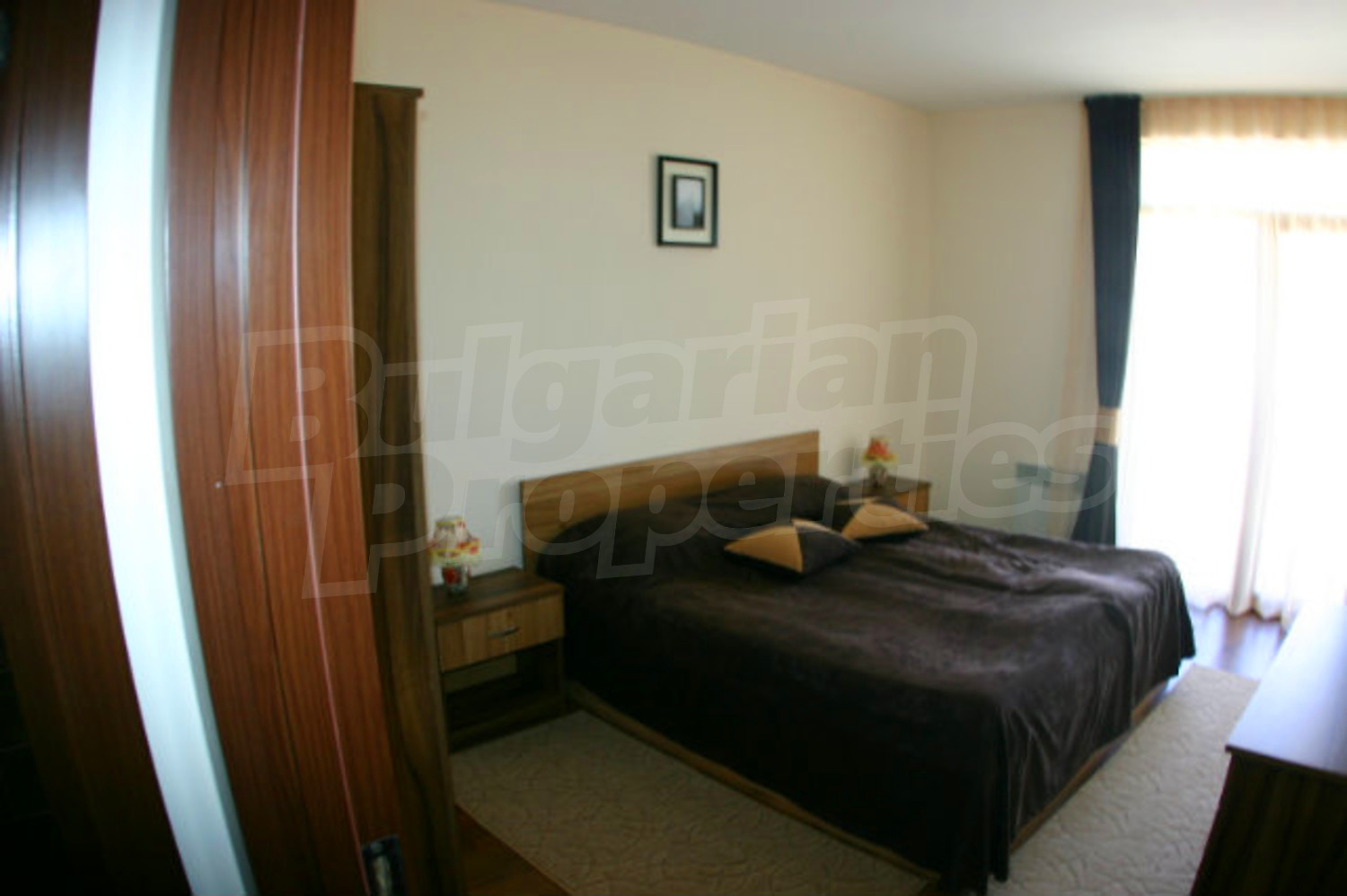 Gallery Picture 10