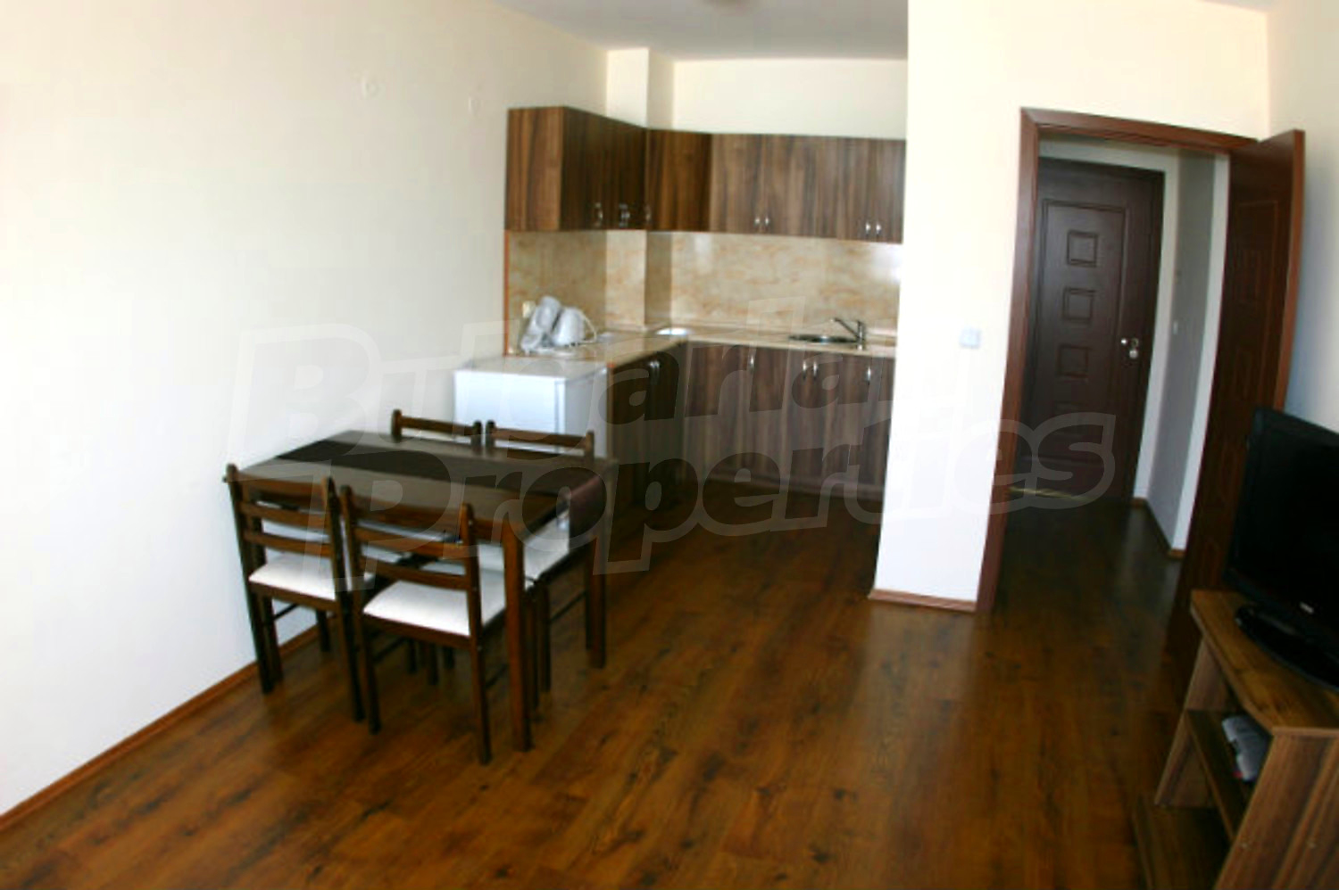 Gallery Picture 8