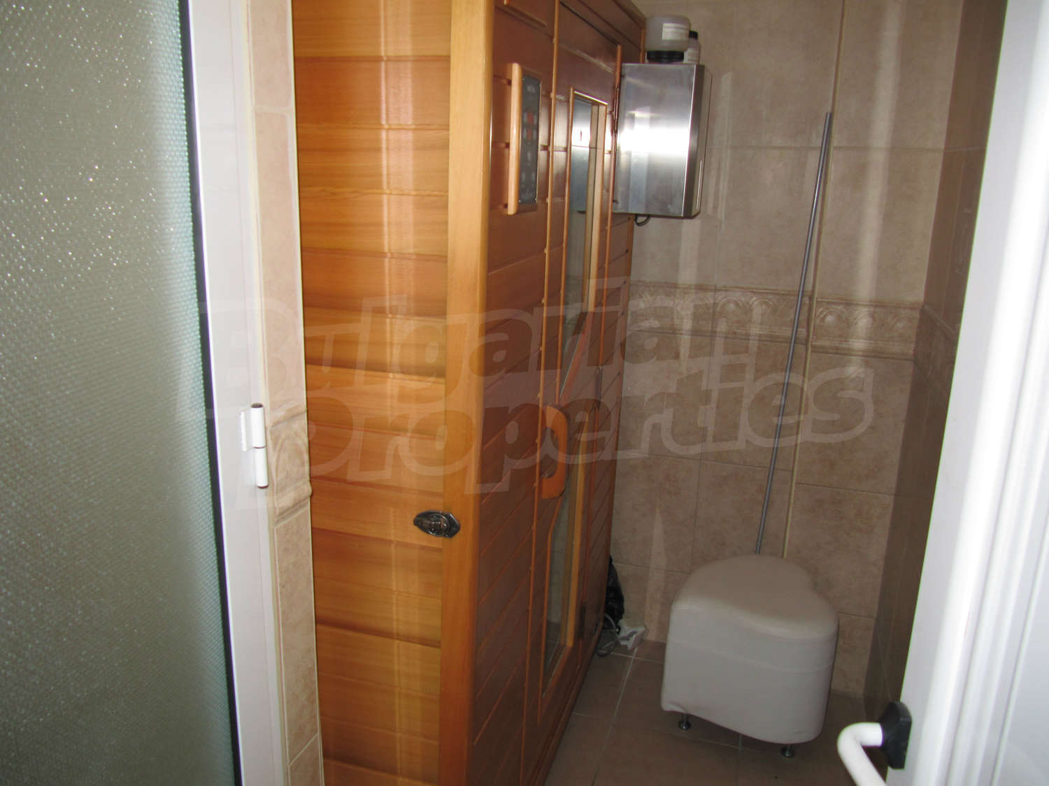 Gallery Picture 17