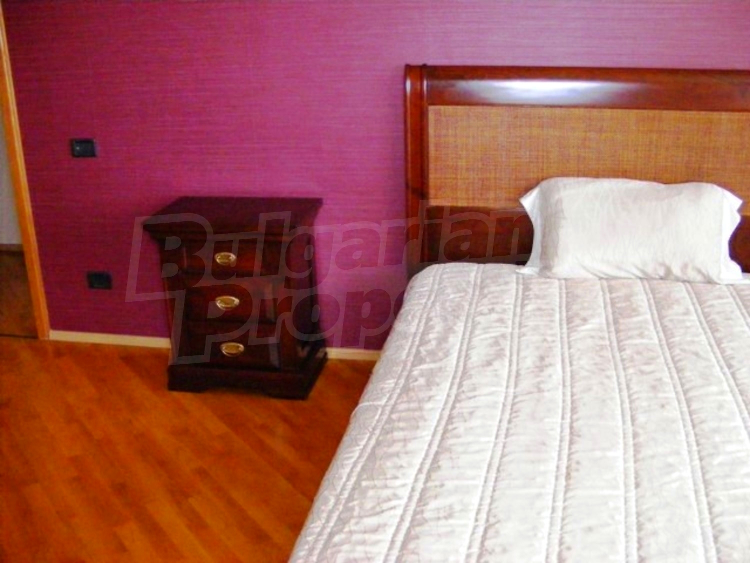 Gallery Picture 15