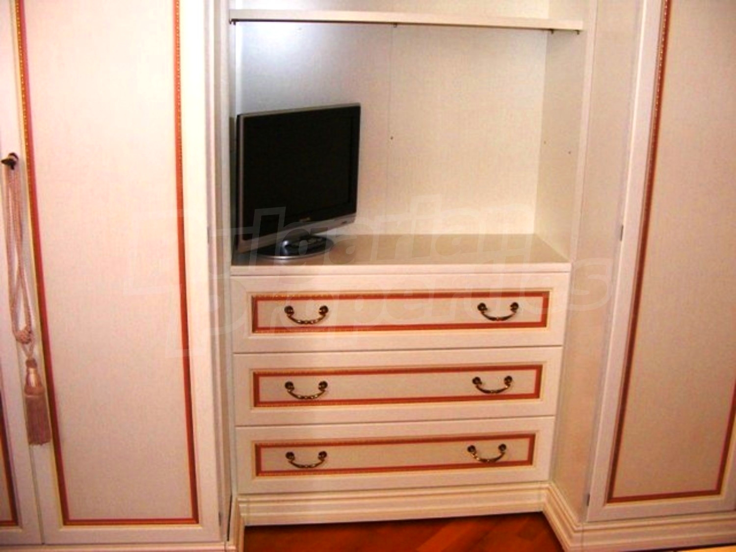 Gallery Picture 17