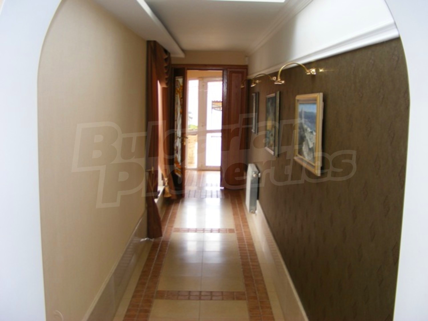 Gallery Picture 38