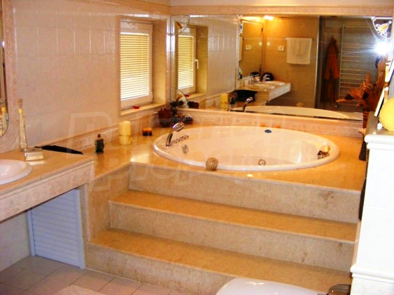Gallery Picture 7