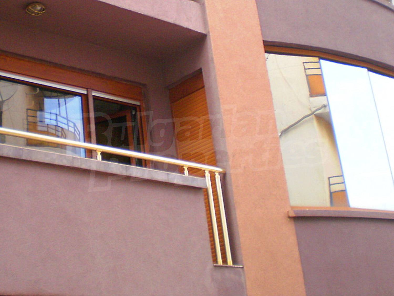 Gallery Picture 23