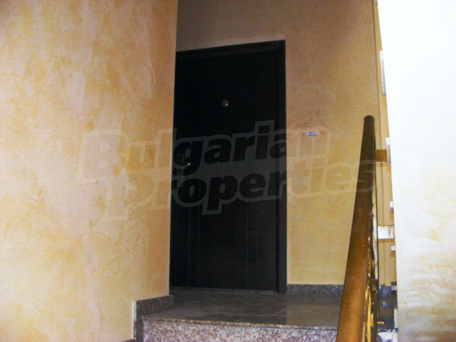 Gallery Picture 9