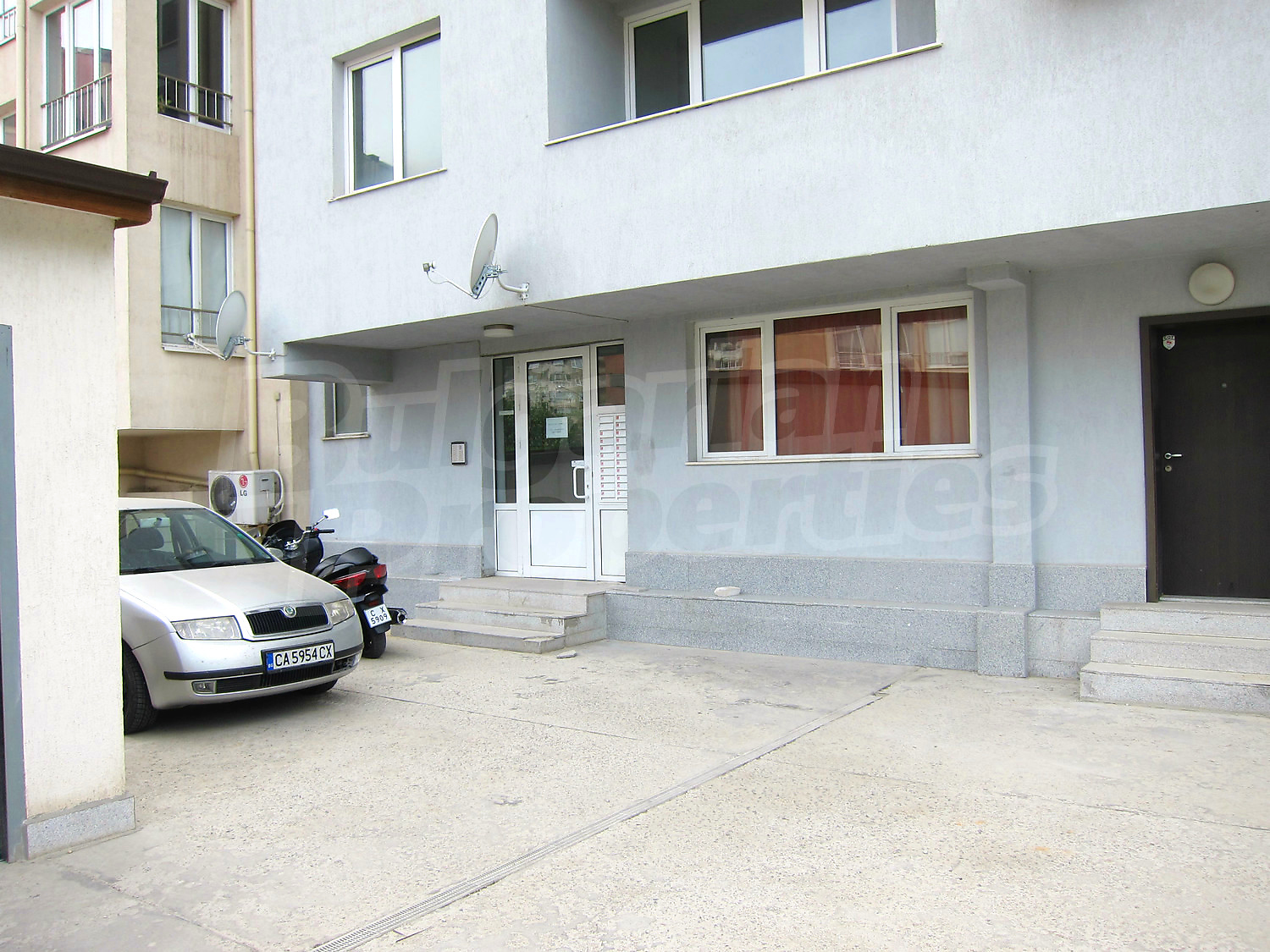 Gallery Picture 19