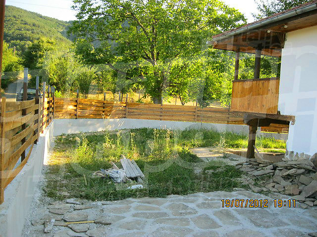 Gallery Picture 9
