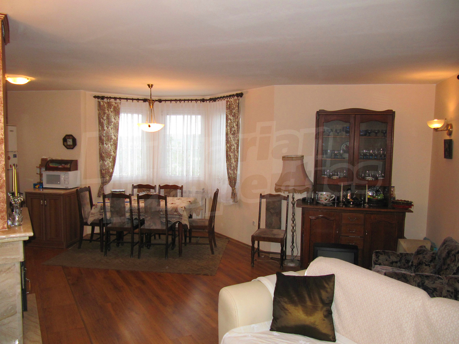 Gallery Picture 14