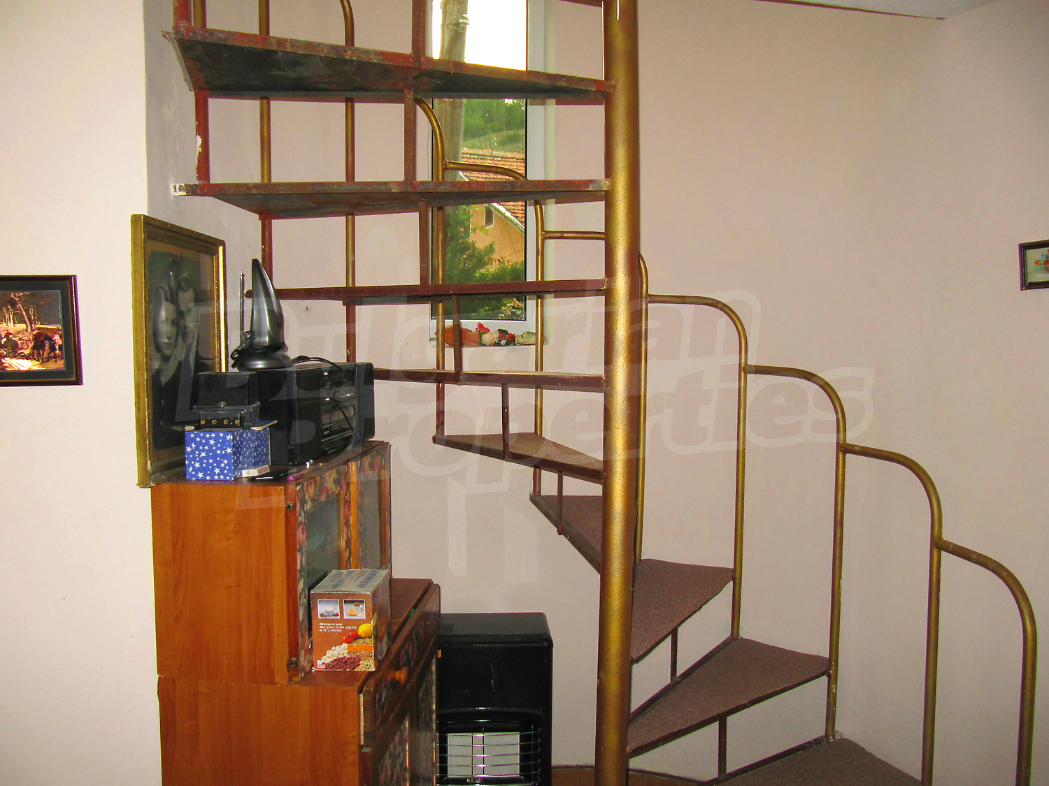 Gallery Picture 16