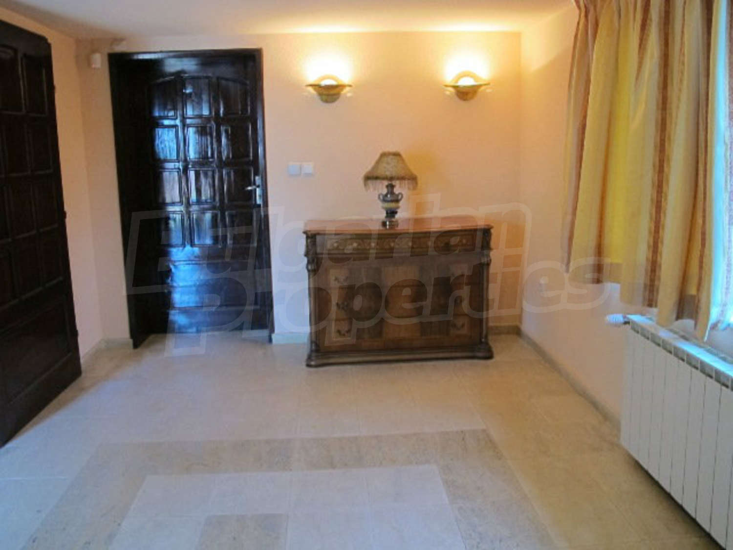 Gallery Picture 10