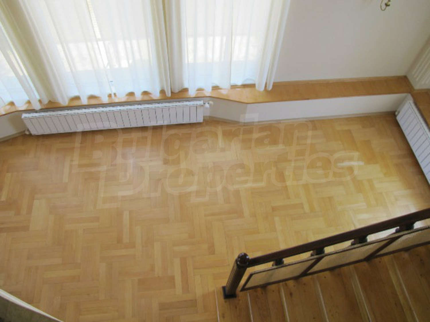 Gallery Picture 34