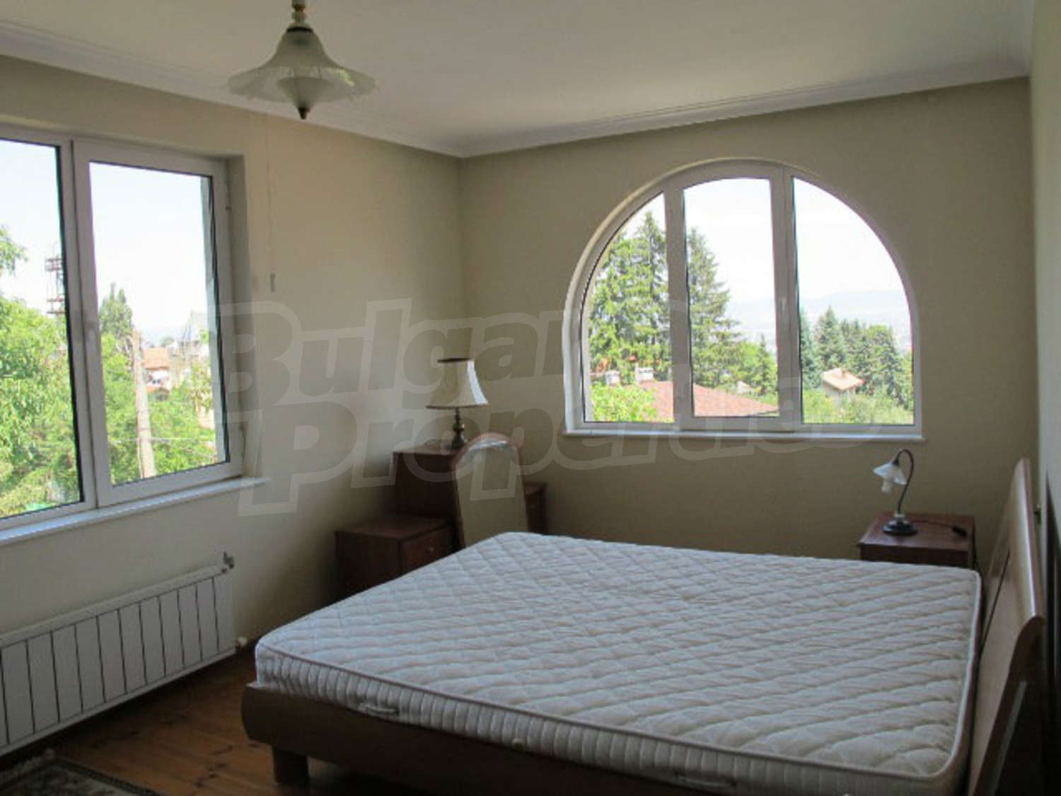 Gallery Picture 35
