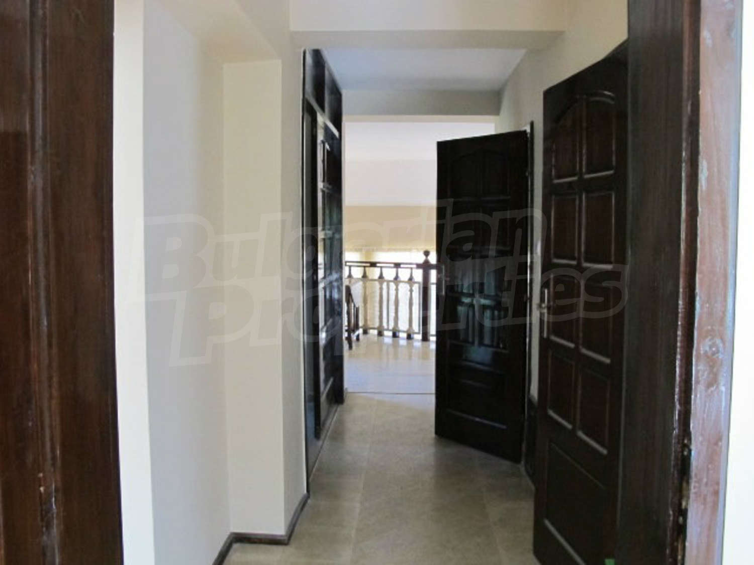 Gallery Picture 47