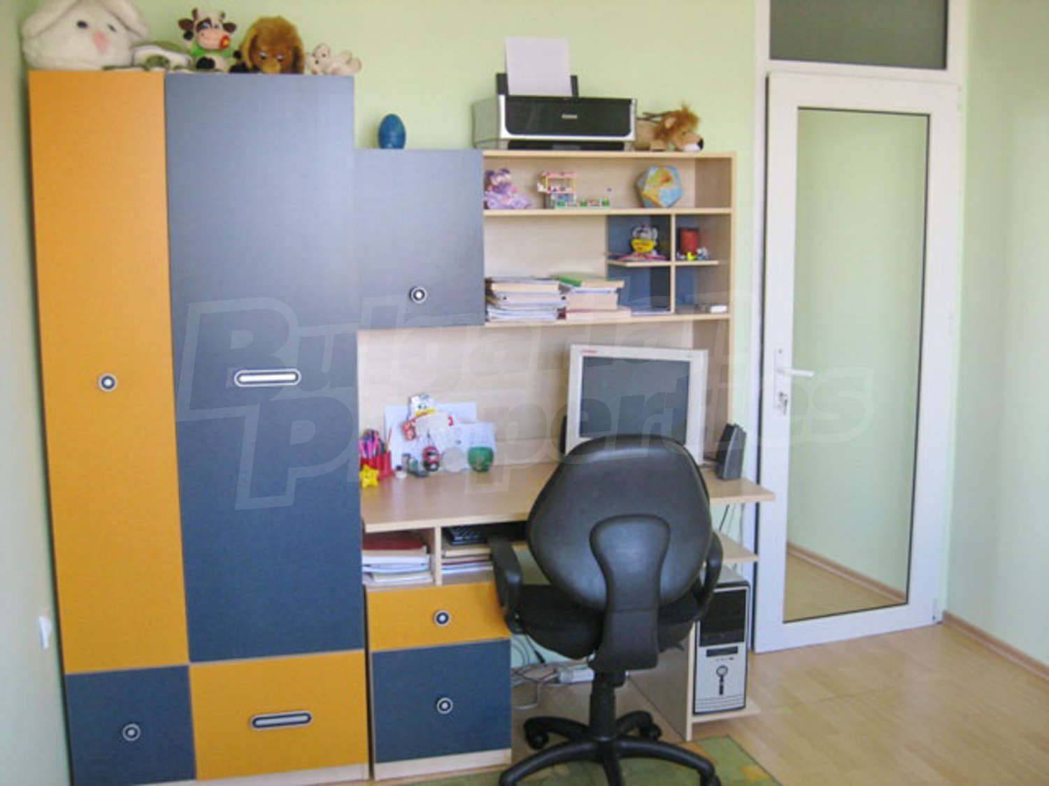 Gallery Picture 15