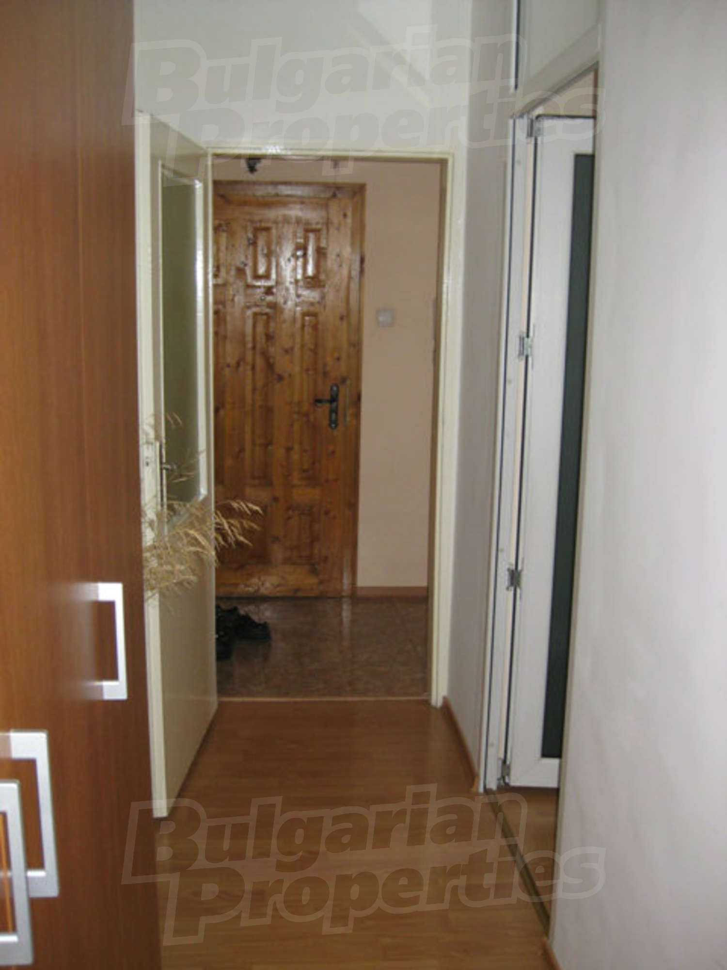 Gallery Picture 28
