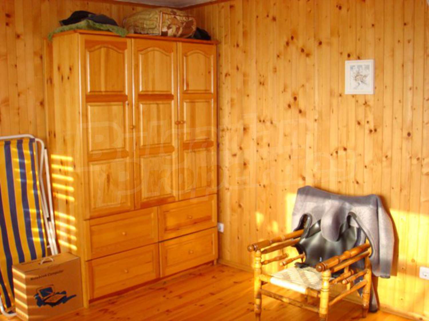 Gallery Picture 12
