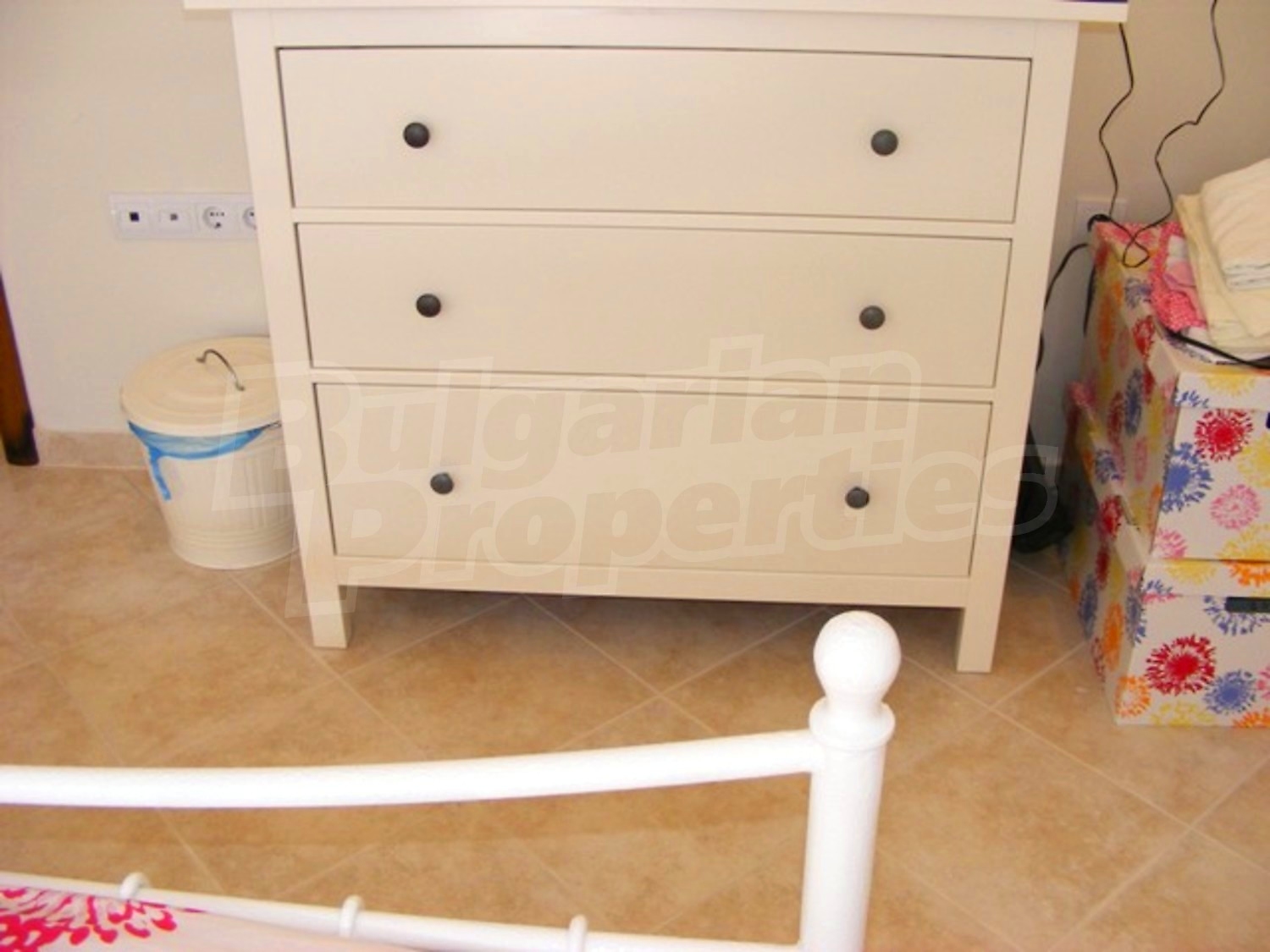 Gallery Picture 27