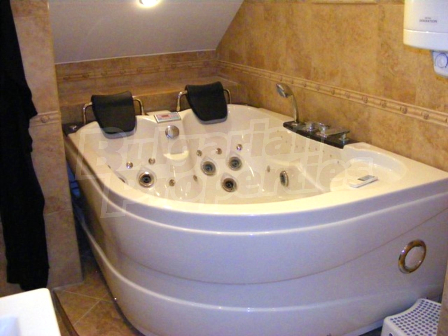 Gallery Picture 28