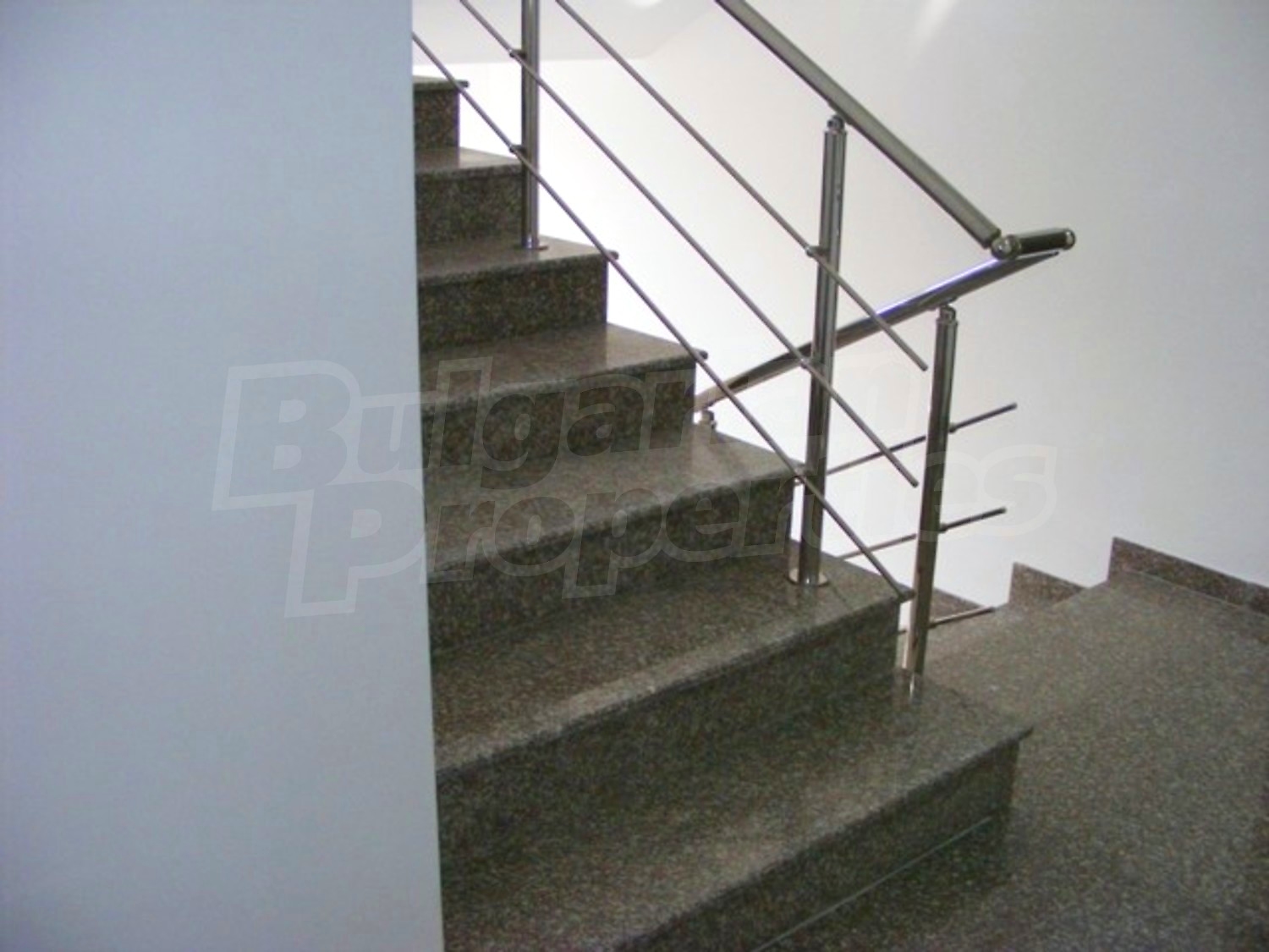 Gallery Picture 32
