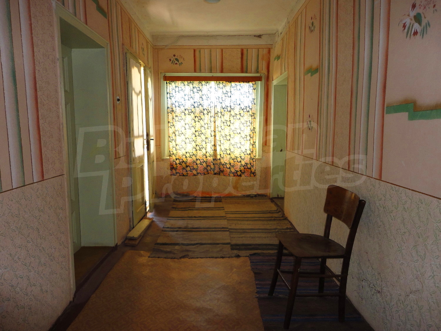 Gallery Picture 10