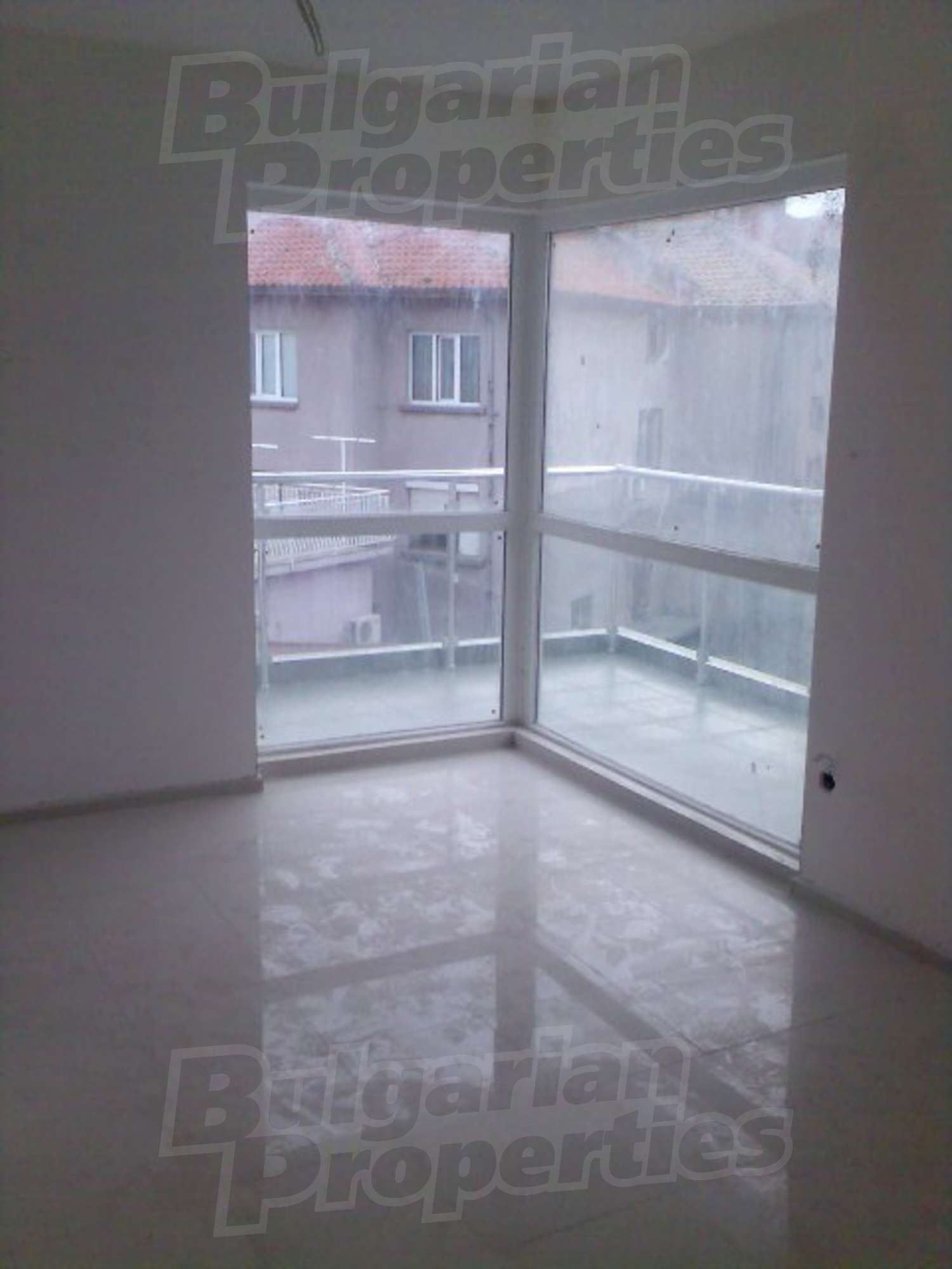Gallery Picture 10