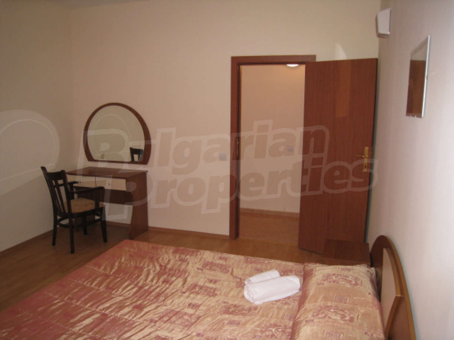 Gallery Picture 10