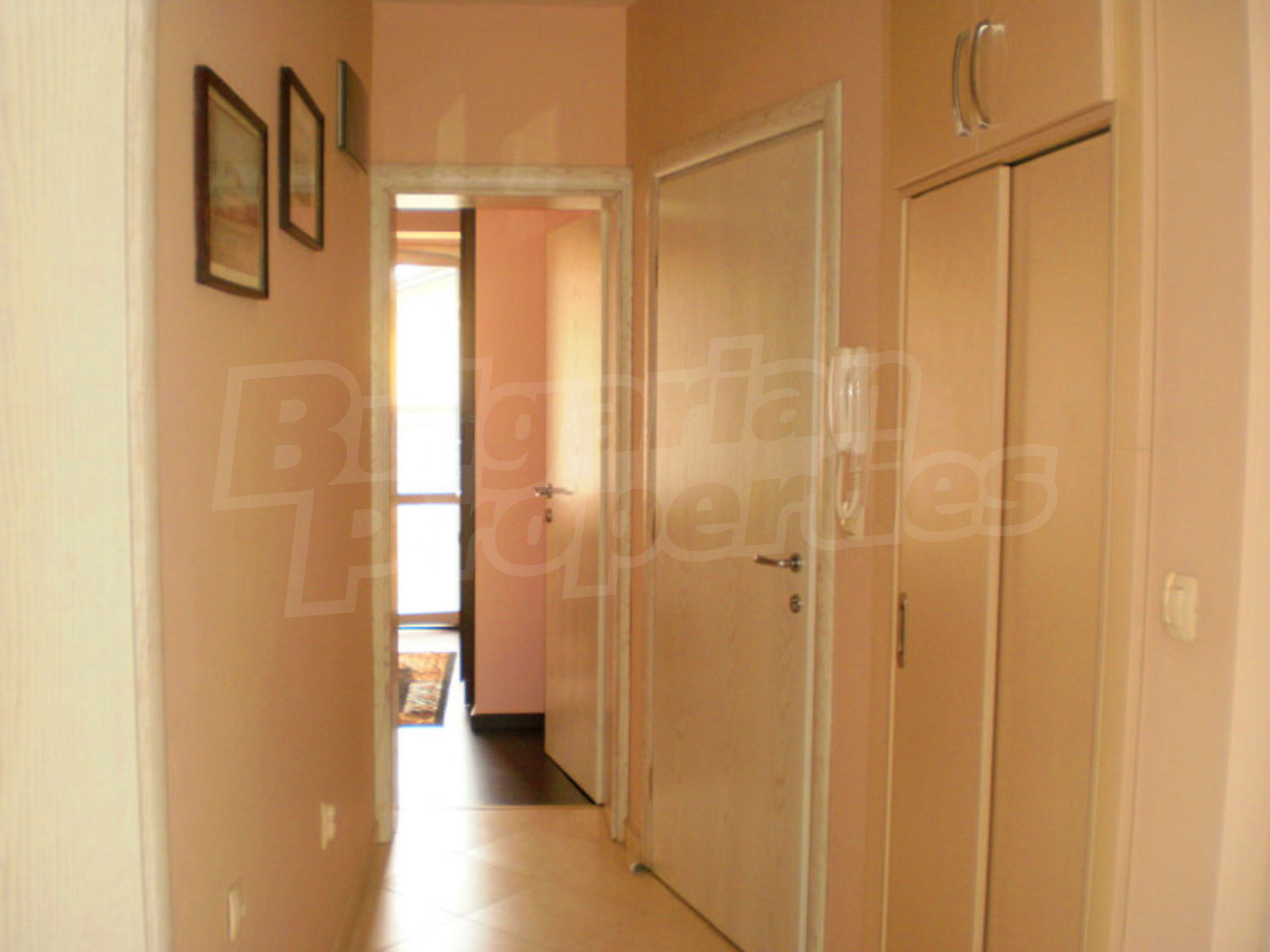 Gallery Picture 15