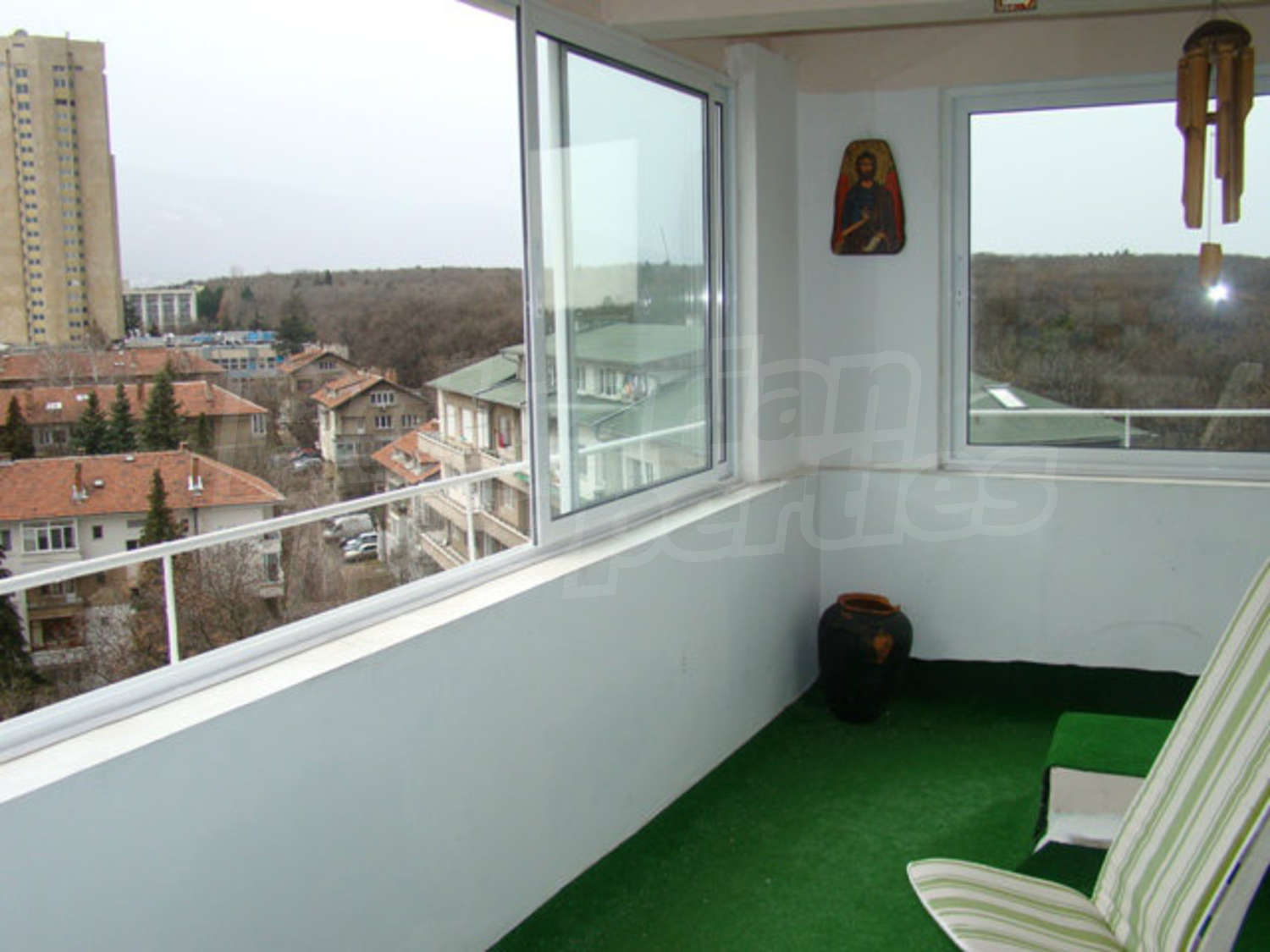 Gallery Picture 29